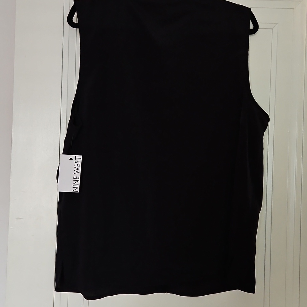 Nine West Black Sleeveless Top, Ruffle Neckline, Gold Snaps, Size XL, NWT - Picture 3 of 7